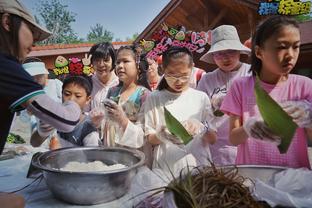 太会做生意！曼联1000万租阿姆拉巴特1年，送桑乔去多特不收钱！